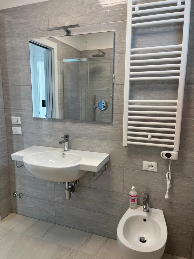 Agua Apartment With Beach Included Lido di Jesolo Exterior foto